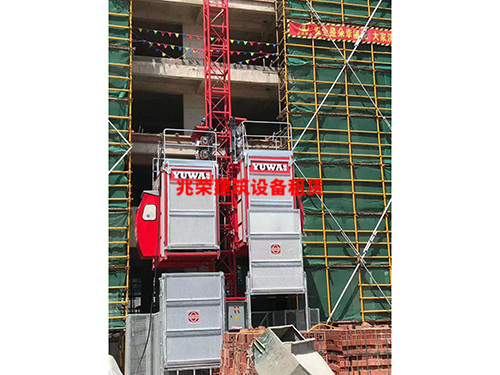 施工电梯