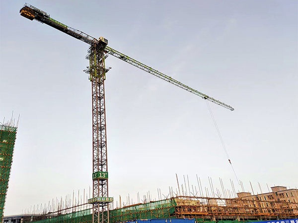 工地塔吊